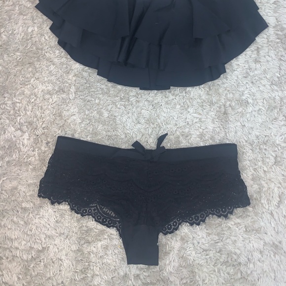 2 Piece Black Bathing Suit Set - Picture 6 of 7